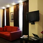 فندق Cherica 4*