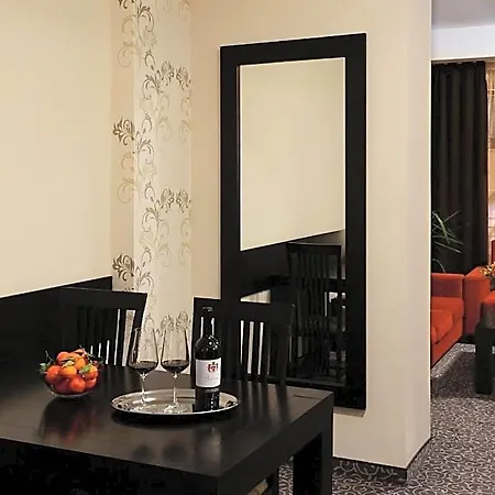 Cherica Hotel